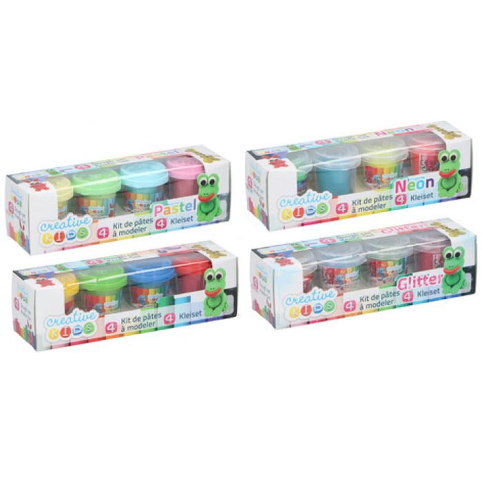 Kind dat creatief speelt met kleurrijke kleiset van Creative Kids.