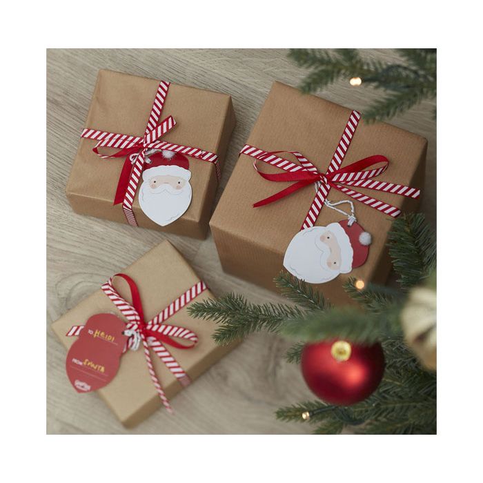 Santa Christmas Gift Tags Ginger Ray  met drie cadeautejs