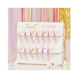 Treat Yourself Stand met 14 cones Ginger Ray